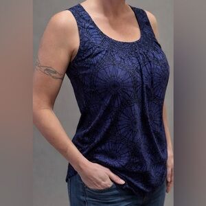 Banana Republic Tank Top Size Small Dark Blue Sleeveless Smocked Blouse